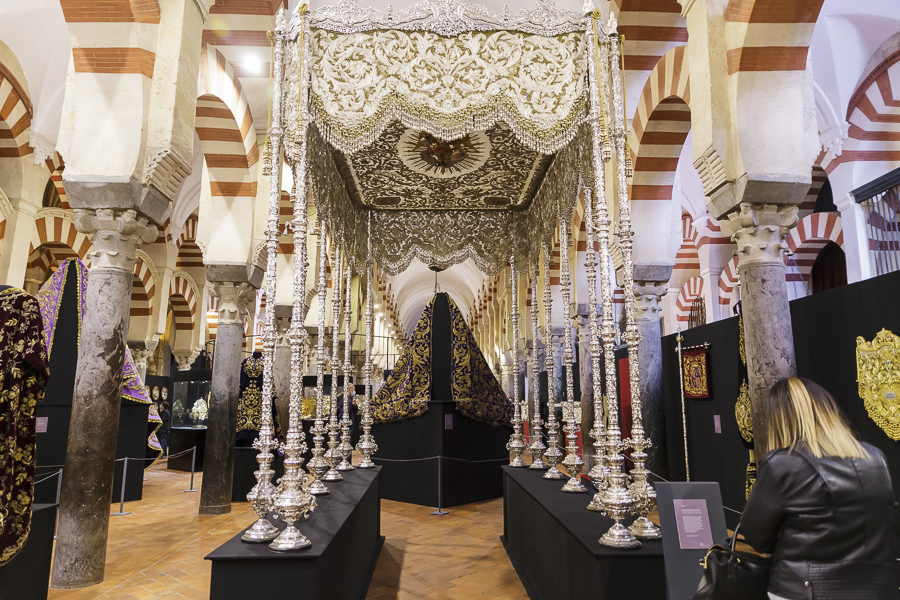 La Fundación Cajasol acogerá una exposición con todos los estrenos de la próxima Semana&nbsp;Santa